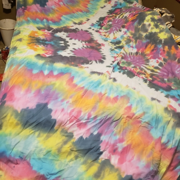 Tie dye tapestry - Picture 4 of 4